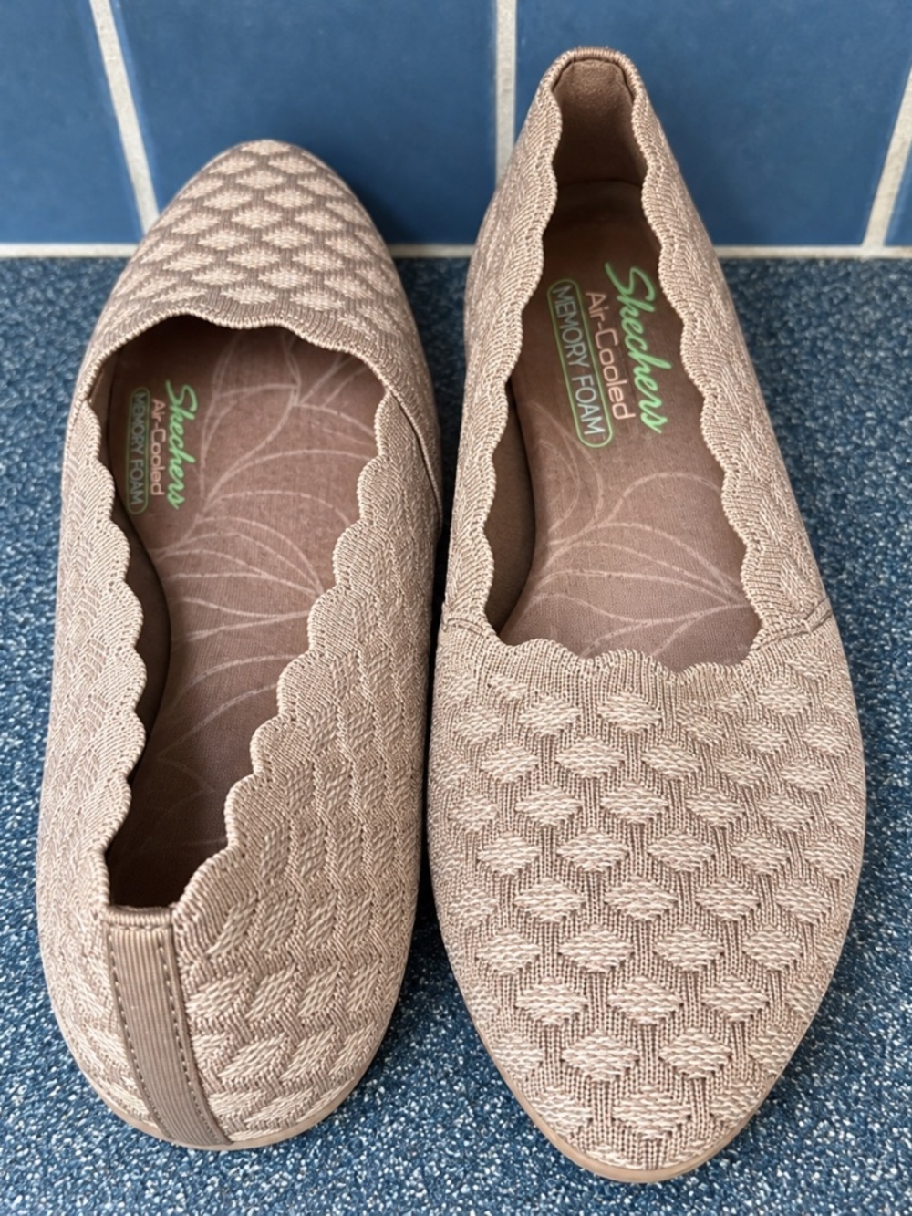 Skechers Cleo taupe, textured slip-on flats.